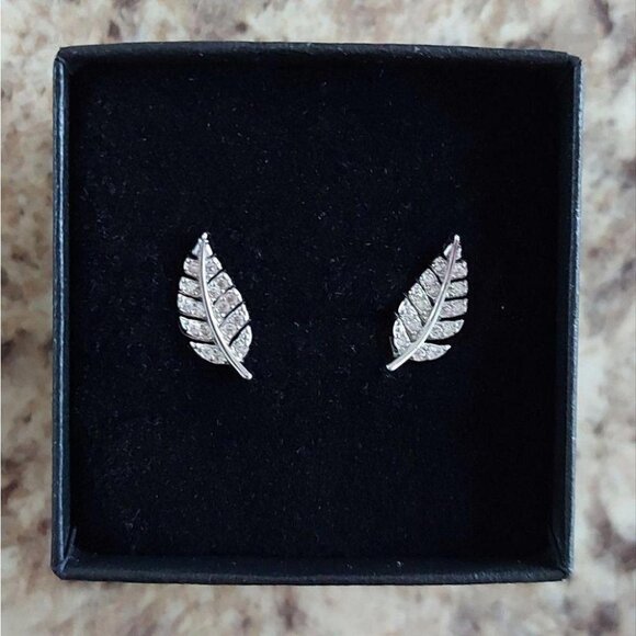 925 Sterling Silver Feather Earrings - Picture 1 of 9